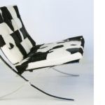chaise barcelona pony noir blanc 20211112224959.5171