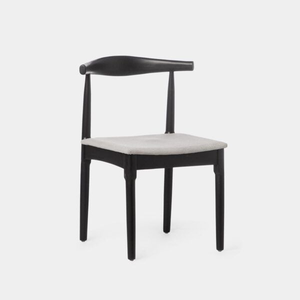 silla en madera de hevea color negro y asiento tapizado gris