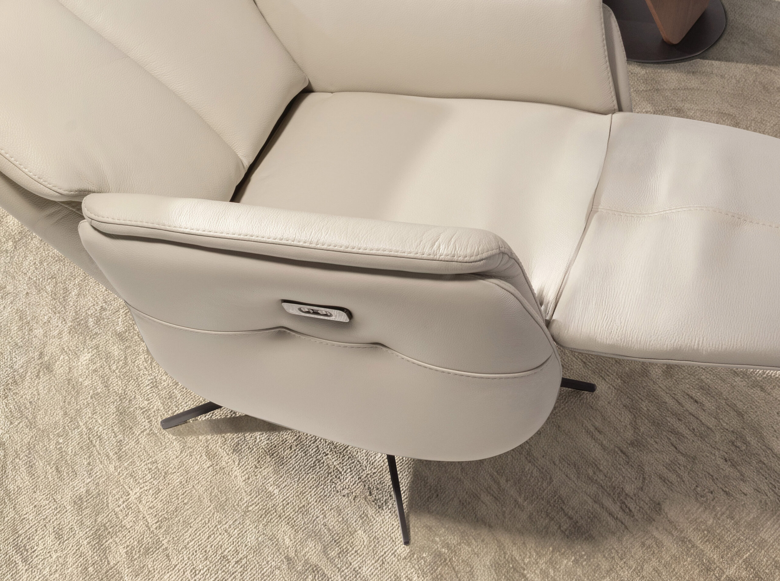 D 5243 sillon giratorio relax piel swivel relax armchair angel cerda D1